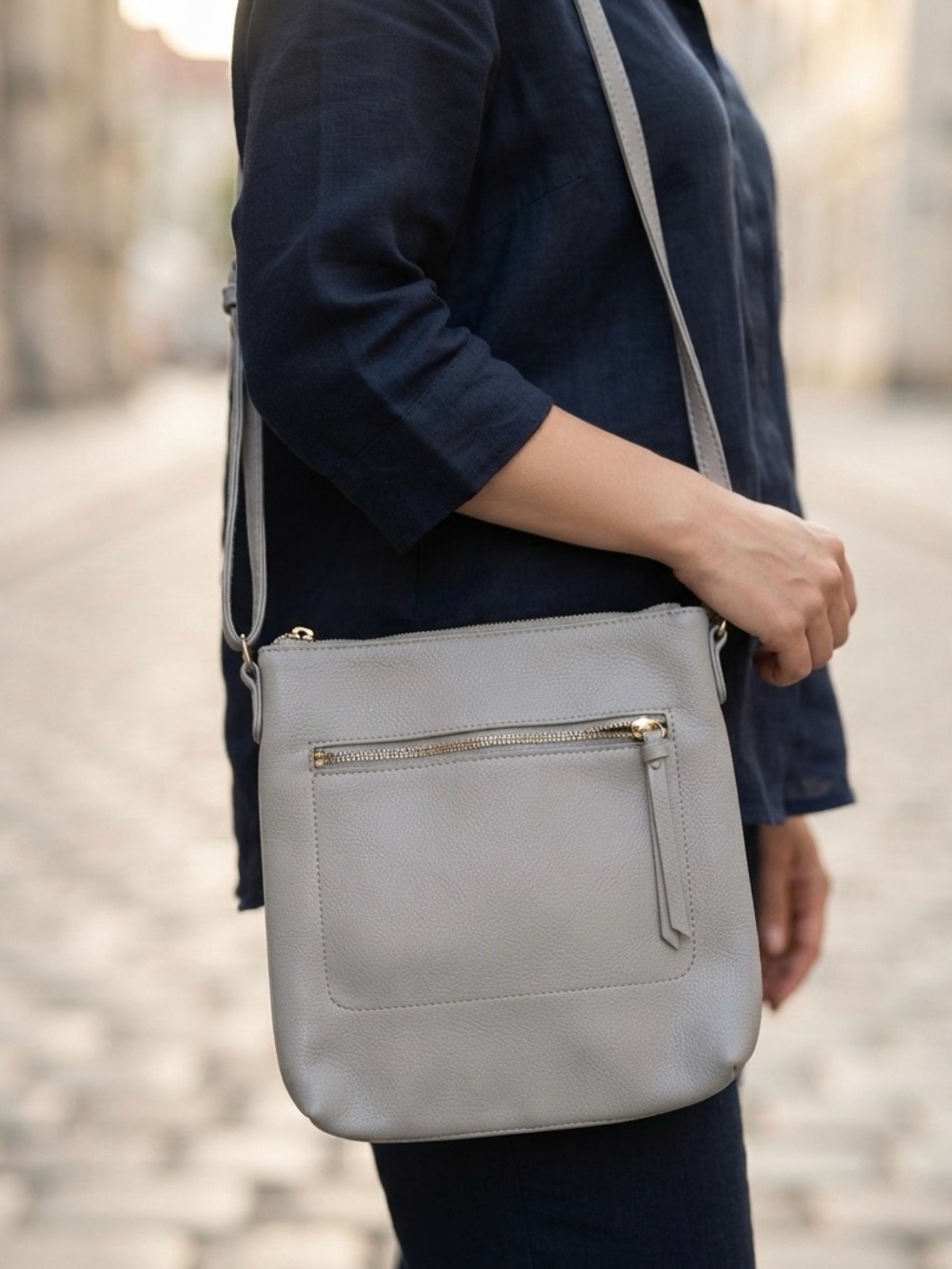 Classic Women's Crossbody Bag in Light Gray - Unbranded